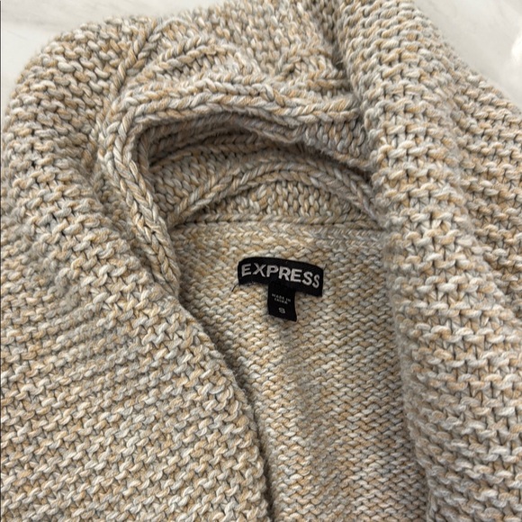 Express Tan Cable Knit Shrug - Picture 6 of 9